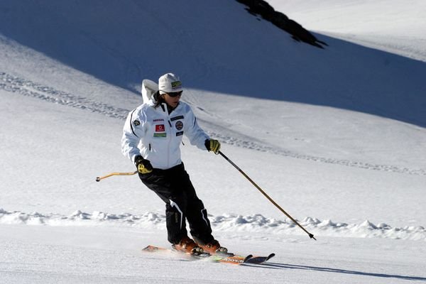 Primera esquiada de maria José Rienda tras su lesión