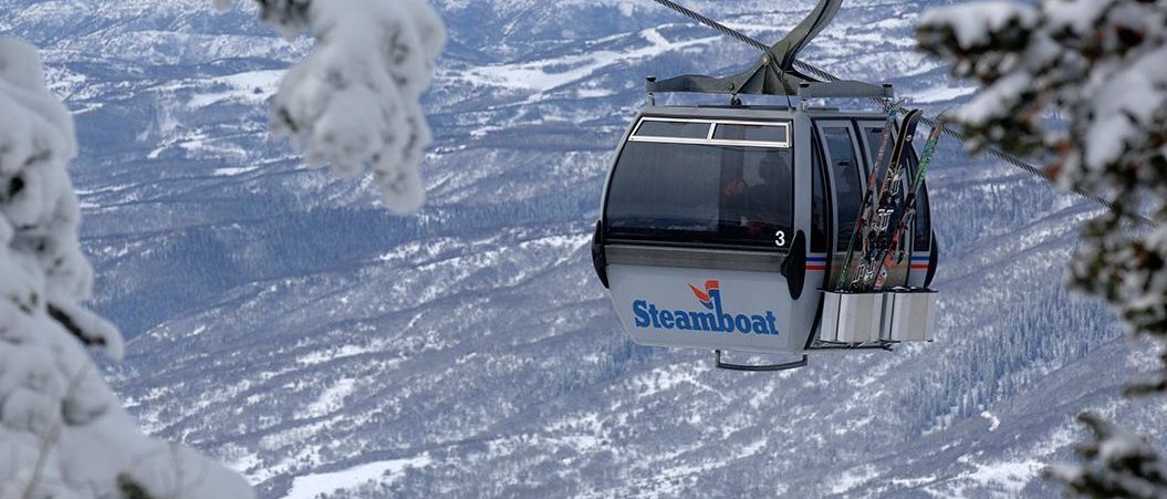 Se subasta el primer telecabina de 8 plazas del mundo que se colocó en Steamboat Ski