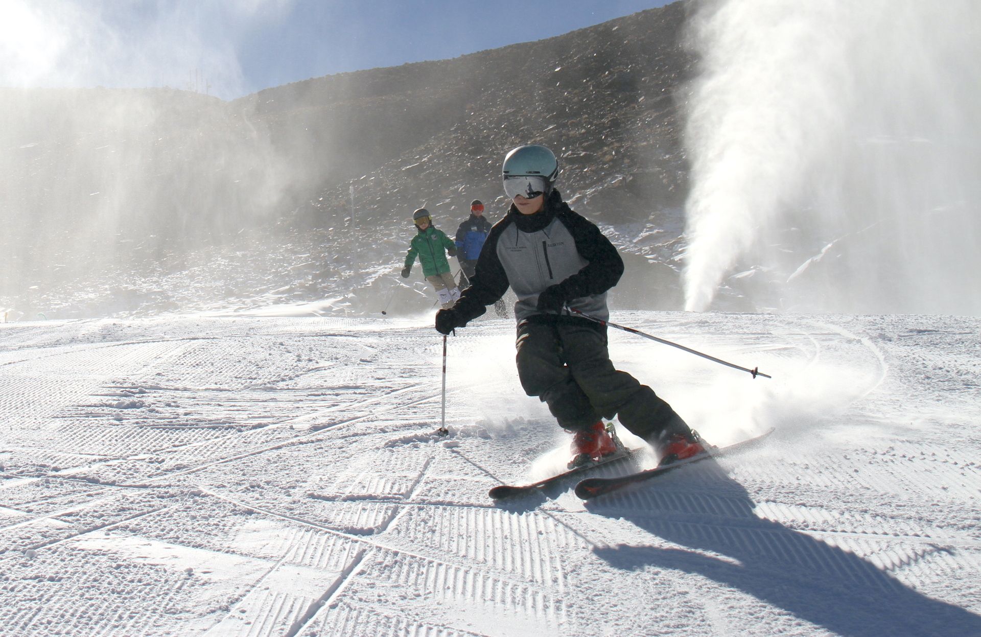 esquiadores en Sierra Nevada 11 de noviembre 2021