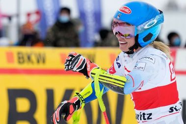Lara Gut se impone ante Sofia Goggia en el Súper-G de St. Moritz