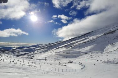 Alto Campoo amplia el aforo de esquiadores este fin de semana