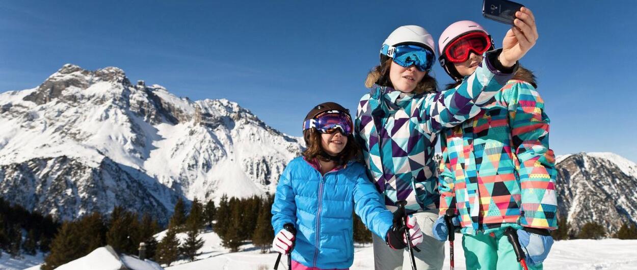 Los cascos de esquí actuales ya no sirven según algunos expertos
