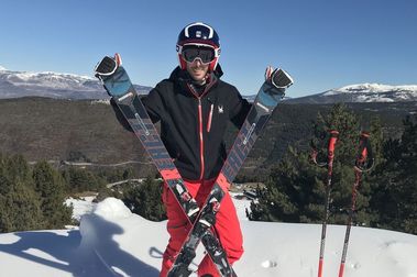 ¿Qué medida de esquís y bastones necesito?