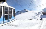 Passo Stelvio vuelve a retrasar su esquí de verano y los esquiadores lo tachan de burla
