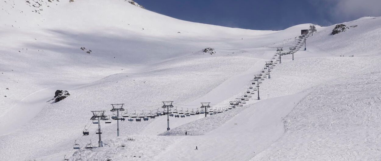 Cerro Catedral amplia su temporada de esquí hasta el 21 de octubre