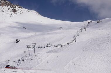 Cerro Catedral amplia su temporada de esquí hasta el 21 de octubre