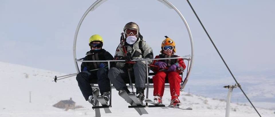 Alto Campoo ya se acerca a las cifras de esquiadores del año pasado
