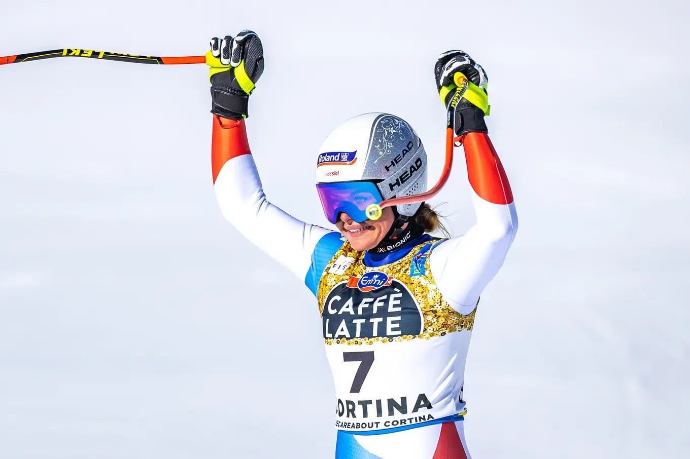 Corinne Suter se lleva el oro en Descenso y su segunda medalla en Cortina d'Ampezzo-21