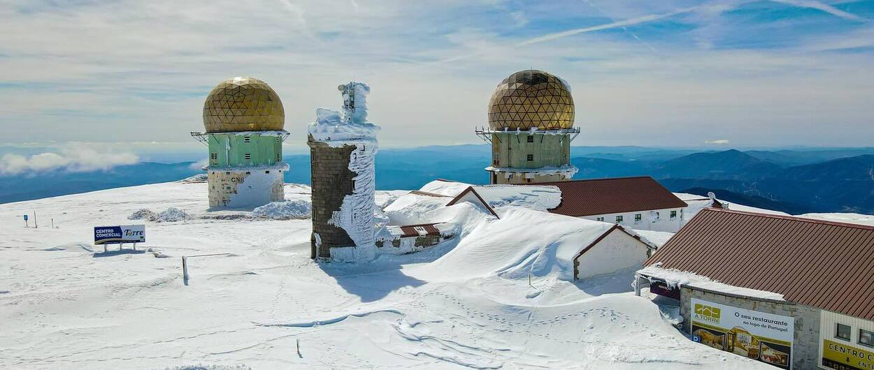 La estación de esquí de Serra da Estrela abre al 100% tras las abundantes nevadas