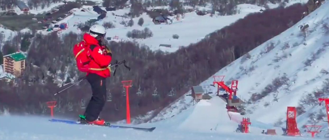 Increíble video: Detrás de un gran centro de ski, hay un gran equipo humano