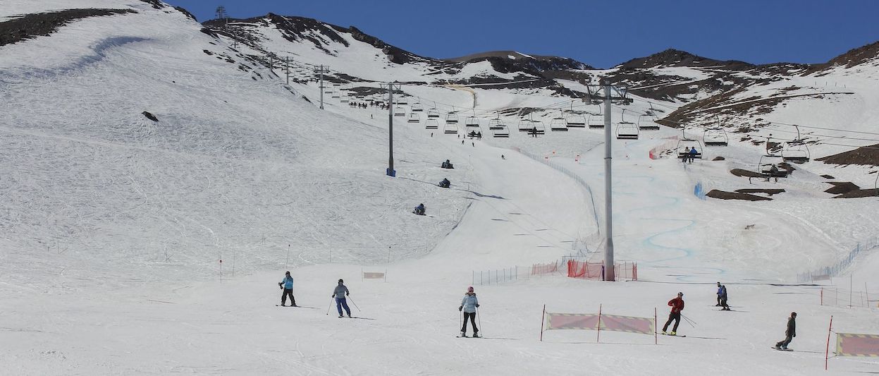 Promociones para esquiar en La Parva la última semana de temporada