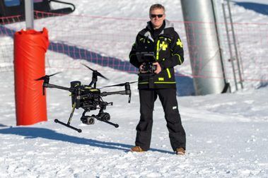 Val Thorens tendrá un dron para rescate y advertencia a esquiadores