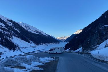 2.12 - Me quedo sin GAS, no hay nieve en Austria y toca mirar hacia arriba buscando FRIO y NIEVE -  Serfauss-Fiss-Ladis, Kaunertal y Piztaler Gletscher