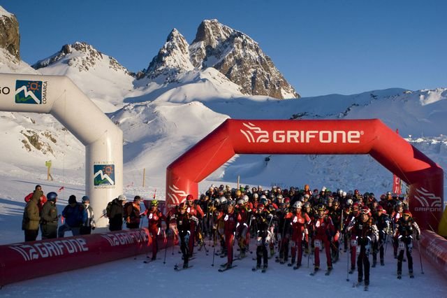 Salida del Campeonato de España de esquí de Montaña en Formigal