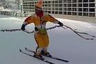 Asataroh Akiba: 25 años esquiando hacia atrás