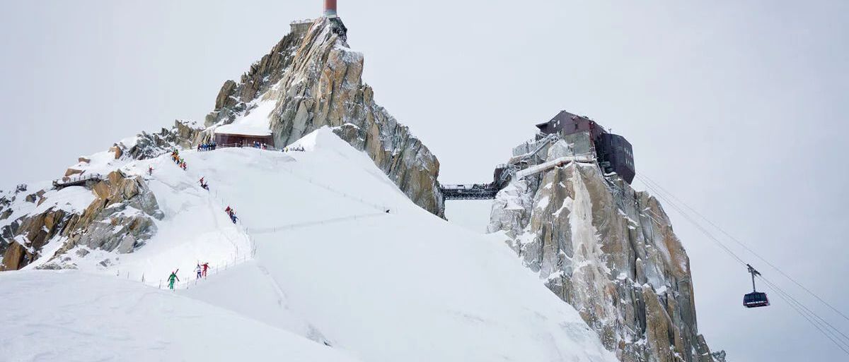 Fallece el Director de l'Aguille du Midi haciendo esquí de montaña