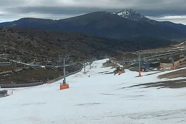 Valdesquí cierra temporalmente su temporada de esquí