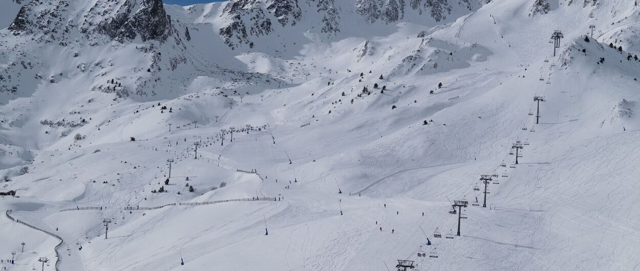 Grandvalira Resorts quiere abrir todas sus pistas de esquí para Semana Santa