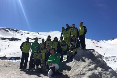Sierra Nevada vuelve a abrir para los corredores de esquí de la RFEDI