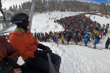 ¿Pagarías más por esquiar sin colas?