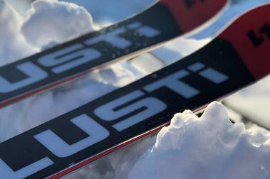 Colección esquís LUSTi 2021/2022