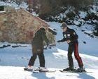 Clases de esquí adaptado gratis en Fuentes de Invierno