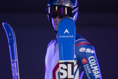 Dynastar pone a la venta los nuevos esquís de Clément Noël