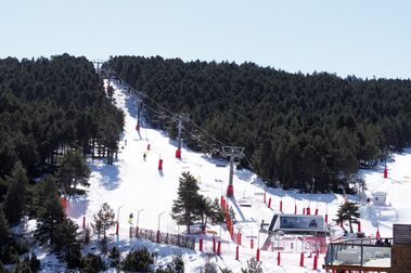 Cada vez más esquiadores de Murcia y Alicante van a Javalambre y Valdelinares 