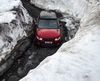 Baja la Inferno de Mürren con un Range Rover a 150km/h