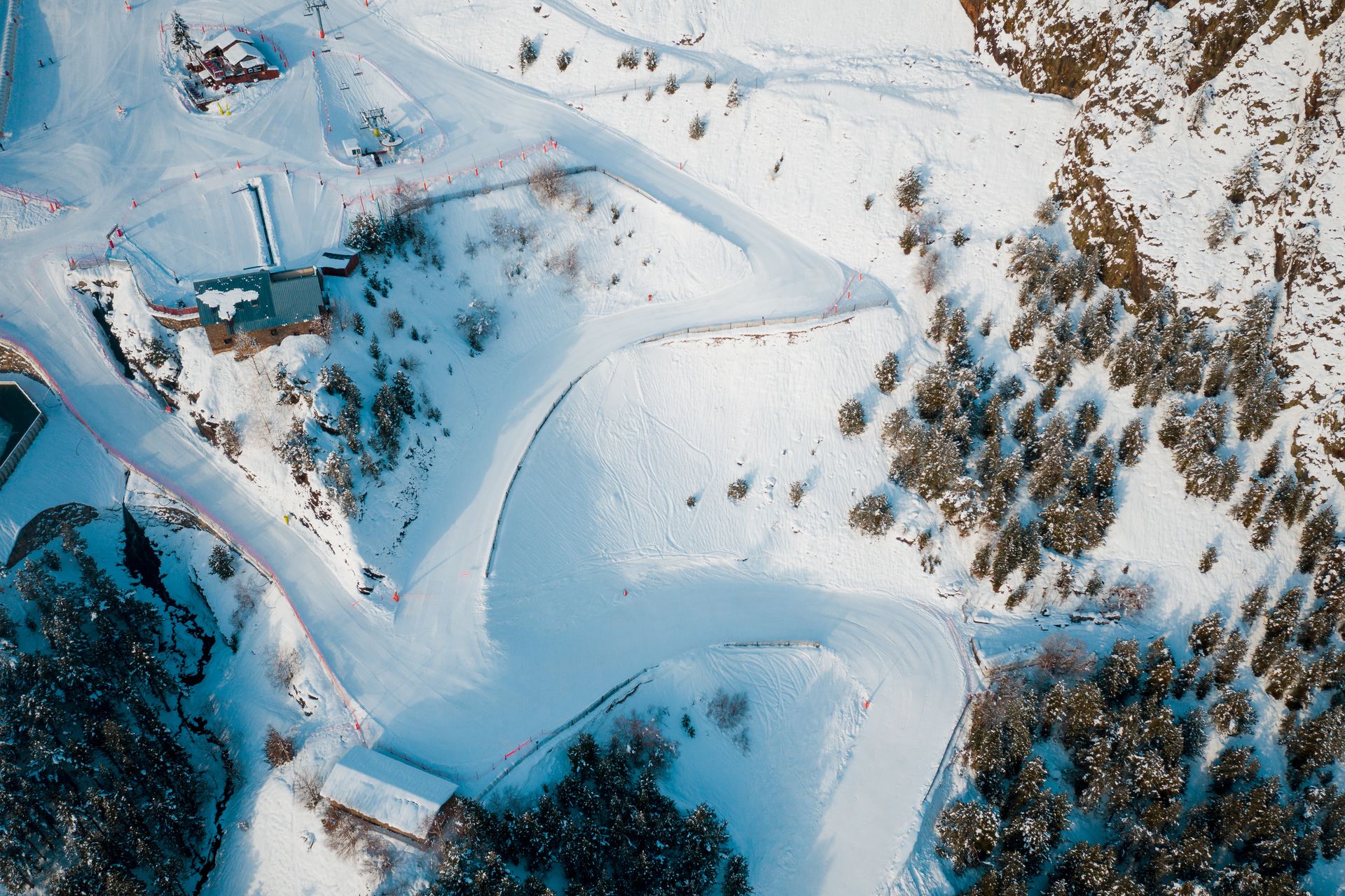 imagen aérea de las pistas de esquí de Pal Arinsal