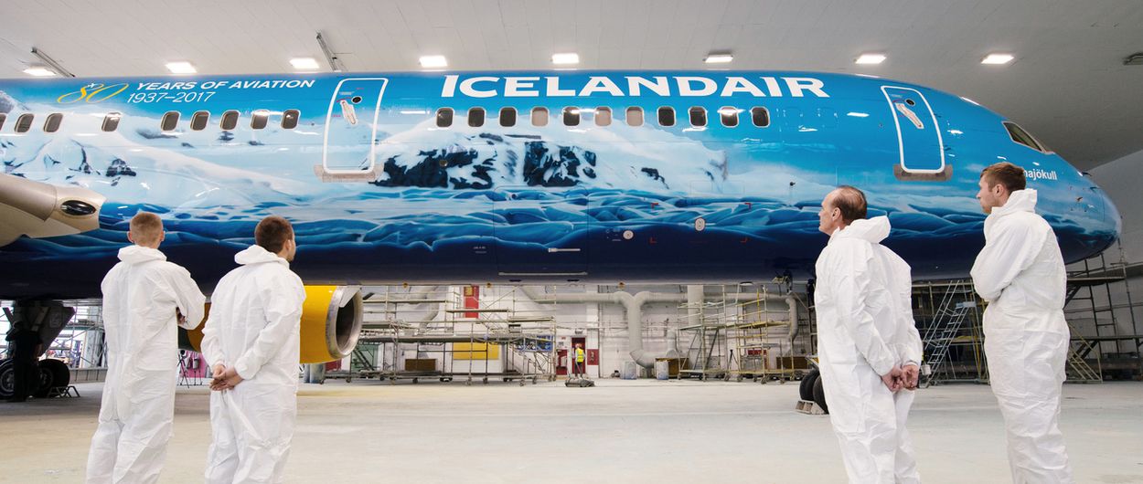 Icelandair recrea su nuevo avión como si fuera un glaciar