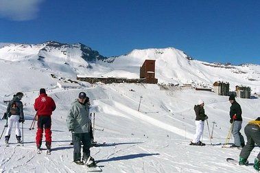 Valle Nevado Abrirá Sólo a Huéspedes de Hoteles