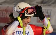 Jasmine Flury gana en Val d'Isère su primer Descenso de la Copa del Mundo