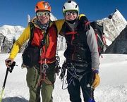 Los Sancionan por Esquiar ilegalmente en el Everest