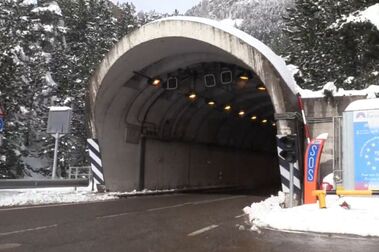 El túnel de Bielsa-Aragnouet vuelve a abrir todo el día y ya no habrá cierre nocturno