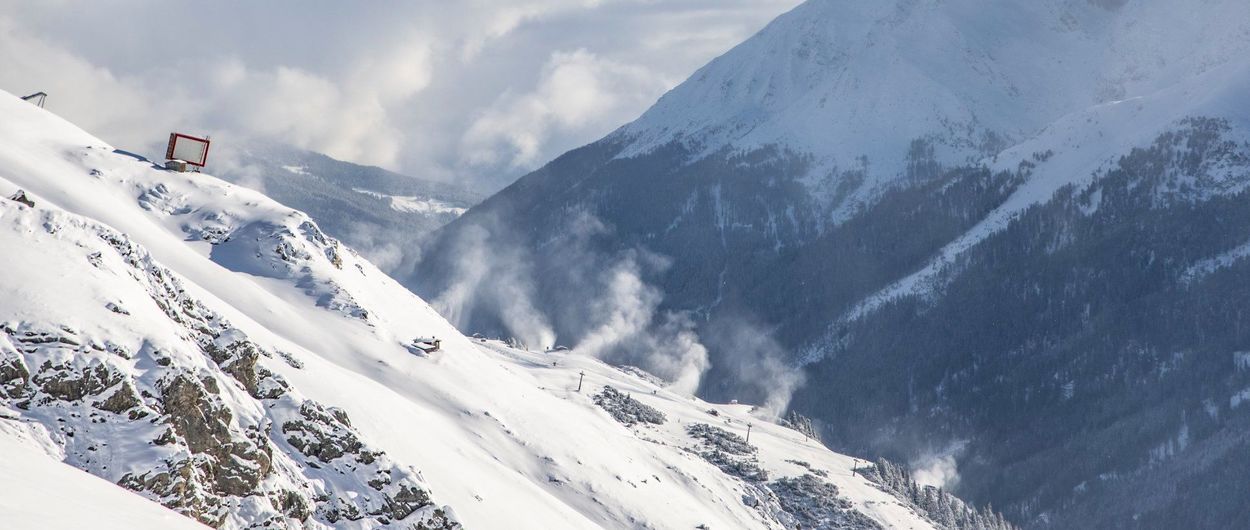 Austria empieza a echar el cierre a su temporada de esquí por la cepa sudafricana