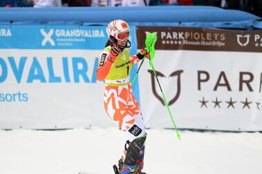 Petra Vlhova se queda el último slalom de la temporada de Copa del Mundo de esquí
