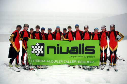 Nivalis patrocina al Equipo de Jóvenes de esquí de montaña