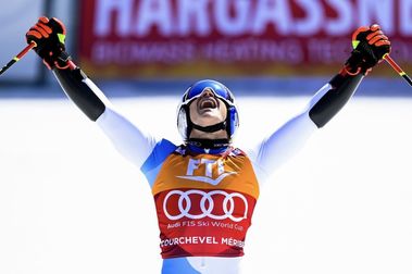 Marco Odermatt es el nuevo Campeón de la Copa del Mundo de esquí