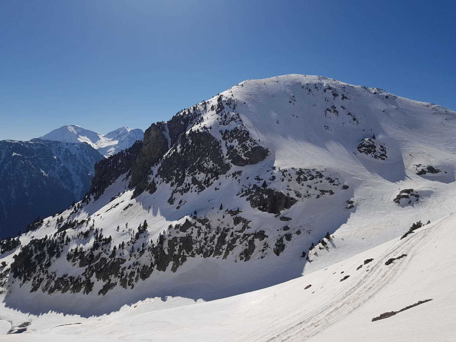 1 de Marzo: Esquí en Autoestop, Petit Van 2438m 