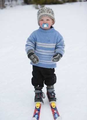 Niño en la nieve