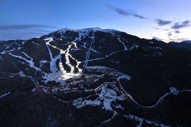 Masella estrena su temporada de esquí nocturno 2022 - 2023