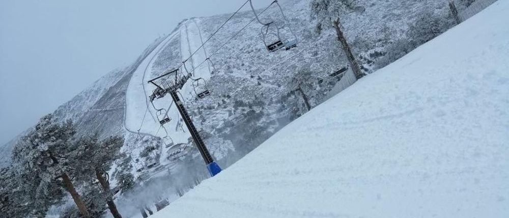 Las pistas de esquí del Puerto de Navacerrada vuelven a abrir este jueves