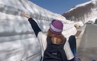 Gassan Ski en Japón abre su esquí de verano con 8 metros de nieve