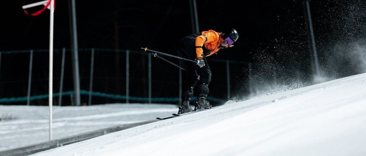 Record del Mundo en esquiar para atrás a mayor velocidad