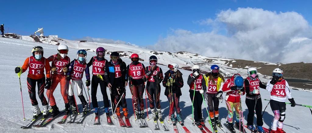 La Copa de España de esquí Master cierra en Sierra Nevada con gran éxito de participación