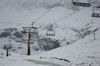 Caen las primeras nieves en las estaciones de Huesca