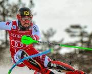 Marcel Hirscher y Mikaela Shiffrin ganaron el slalom de Levi