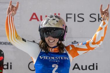Petra Vlhova se impone en el Slalom de Courchevel y gana la partida a Shiffrin