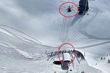 Dos helicópteros Black Hawk se estrellan cerca de un telesilla de Snowbird (Utah, USA)